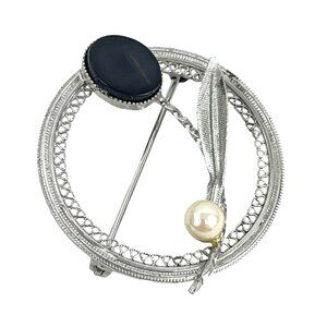 DCE Curtis Vintage Silver Circle Brooch With Onyx and Pearl